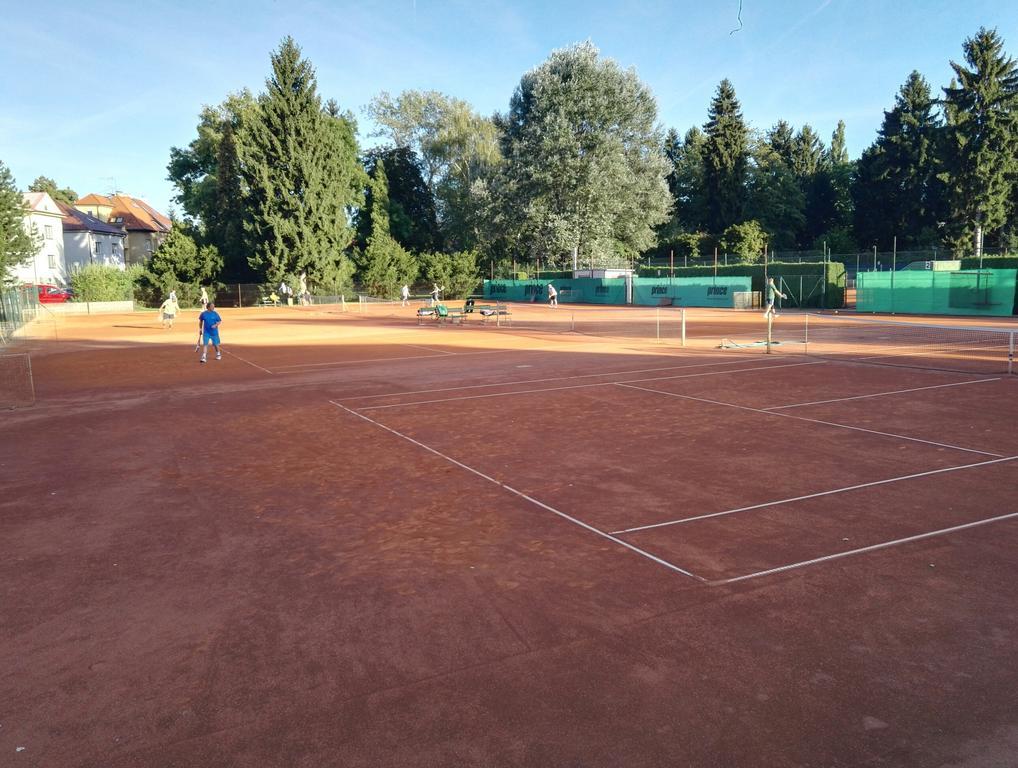 Penzion Tenis Podebrady Exterior photo